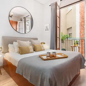 Fridays Flats Whisper-quiet Near Sagrada's Heart Spain